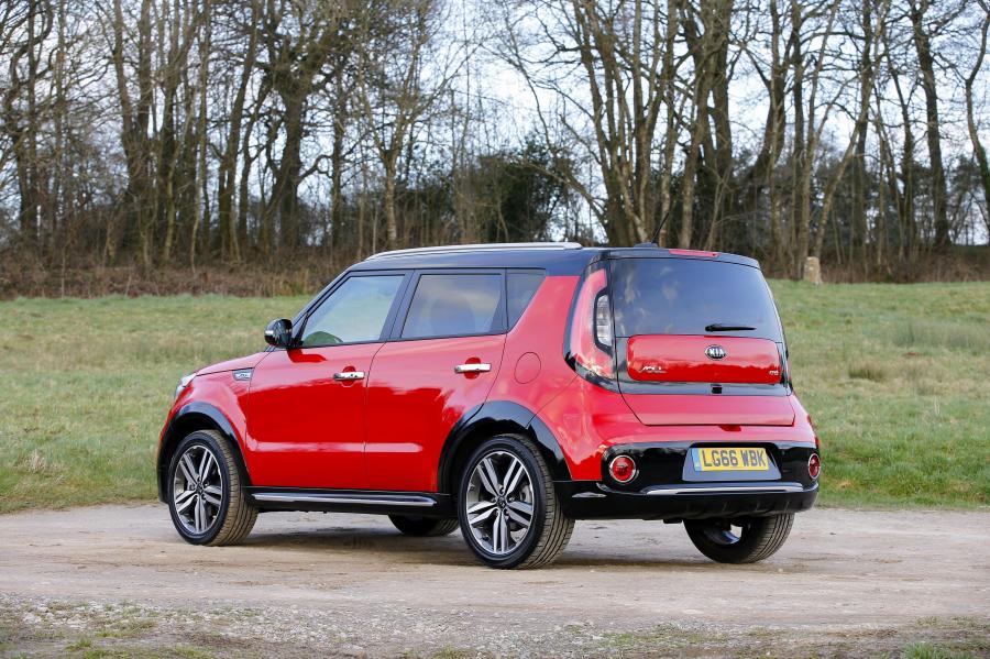  Kia Soul 2016 года  (UK) (фото 10 из 12)